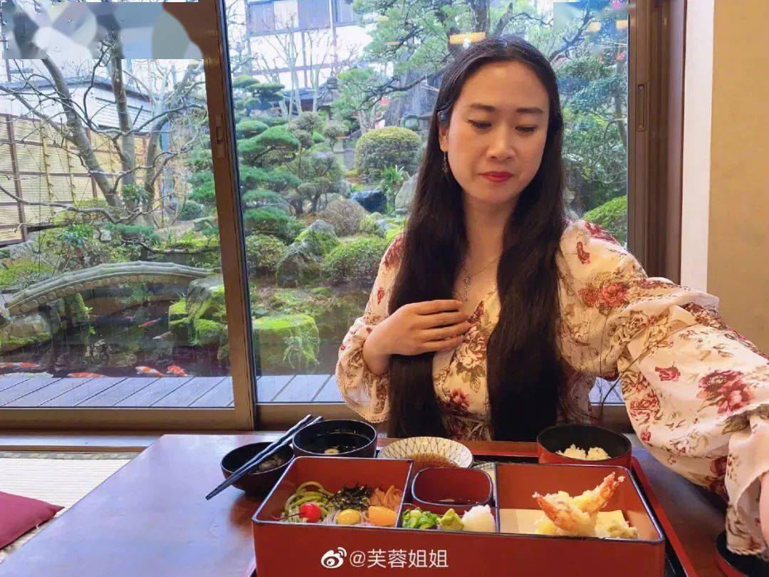 43岁芙蓉姐姐近况曝光引热议:不认命的人生,有多可怕?
