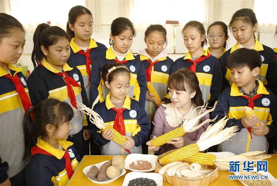 南园路|珍惜粮食 从小做起