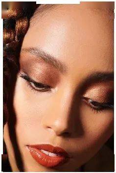 杨紫|偶像力量大战游戏联名?谁才是实力带货赢家!