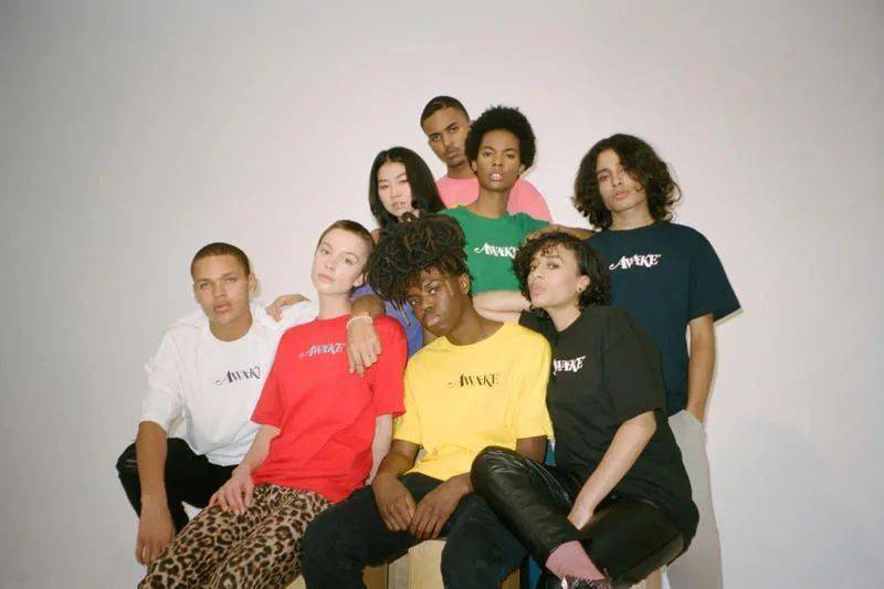 Awake|告别打工人！连 Supreme 的总监都辞职单干了！