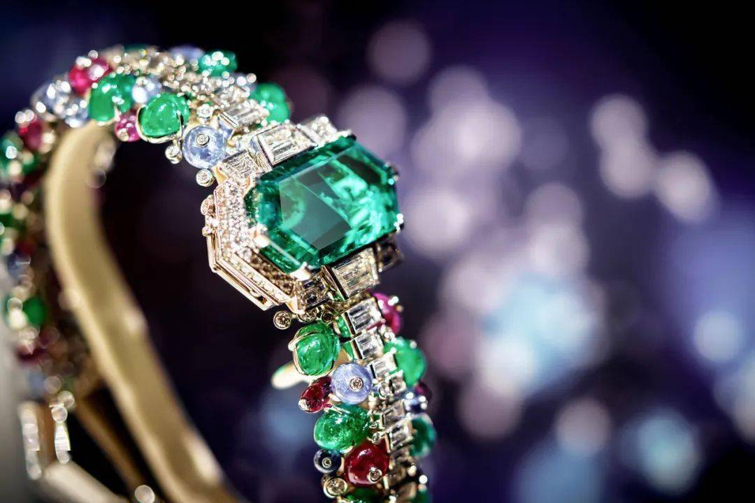 珠宝|看高级珠宝的心情，就像爱上金城武