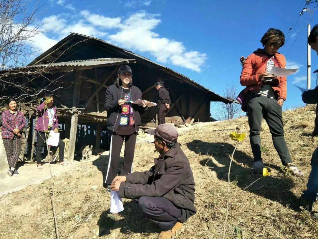 脱贫贫困人口脱贫情况_脱贫攻坚图片