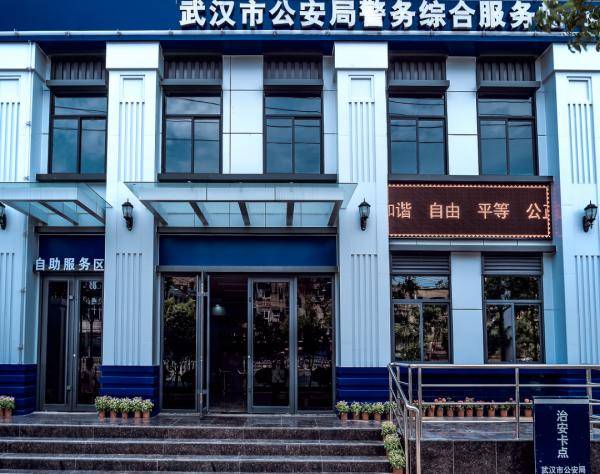 @iPhone|@iPhone12，蓝色，还是我们专业