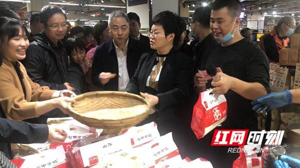 活动|记者在扶贫一线丨涟源：消费扶贫撑起增收致富一片天