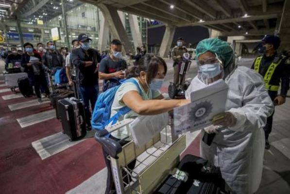 游客|39名中国人！疫情暴发7个月后泰国首批国际游客