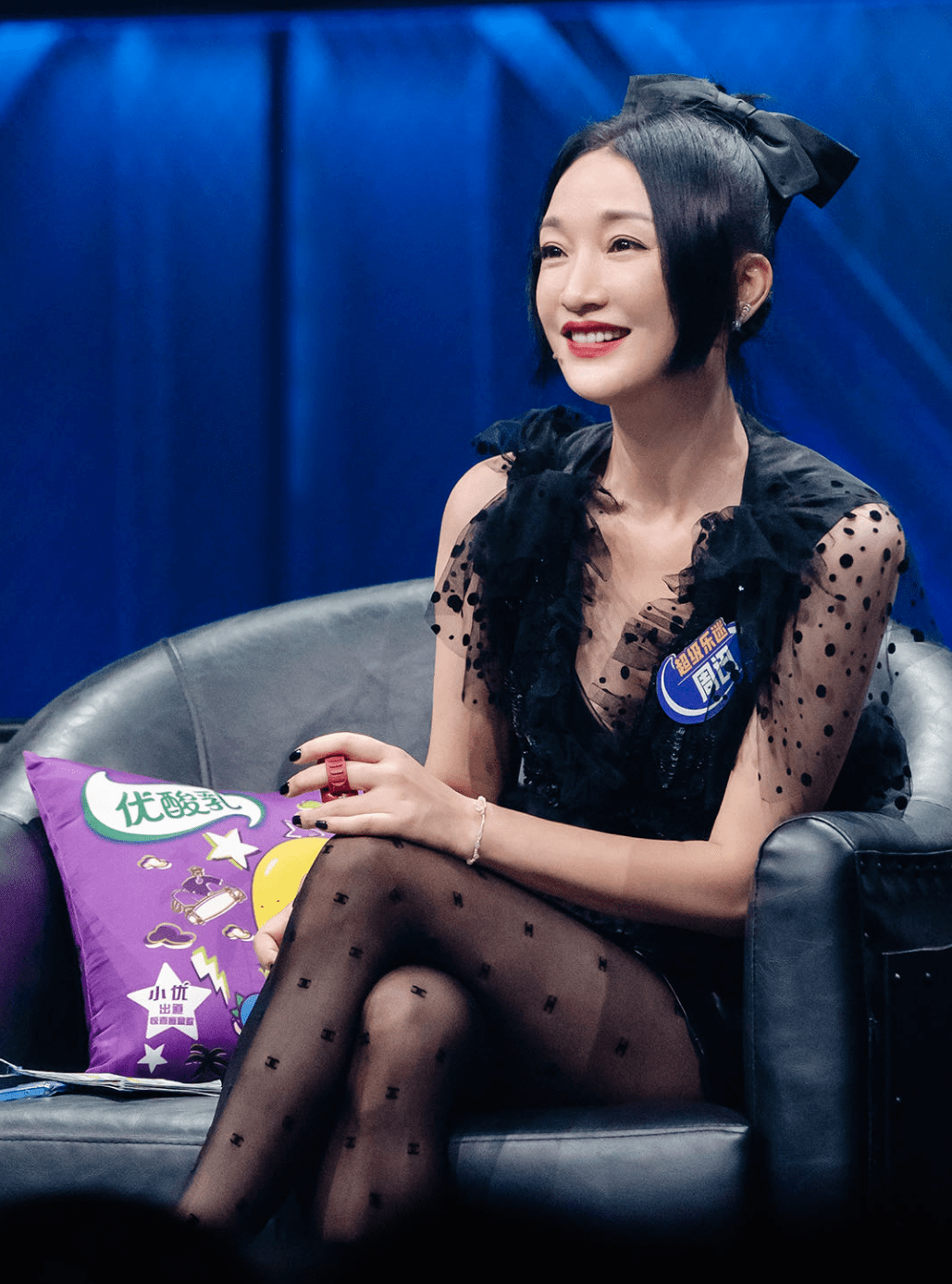 岁月|擦个口红就美出圈,这才是岁月不败的美人!