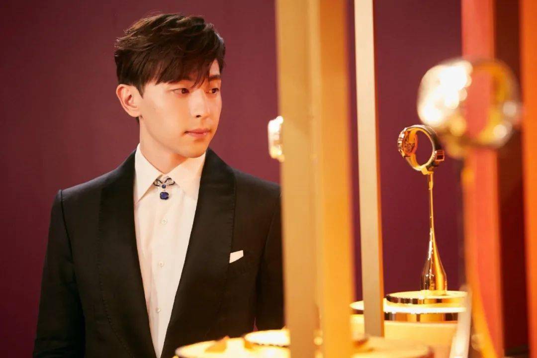 宝格丽|气哭了 | 钟楚曦戴14克拉宝格丽项链，却被上海名媛无情压制