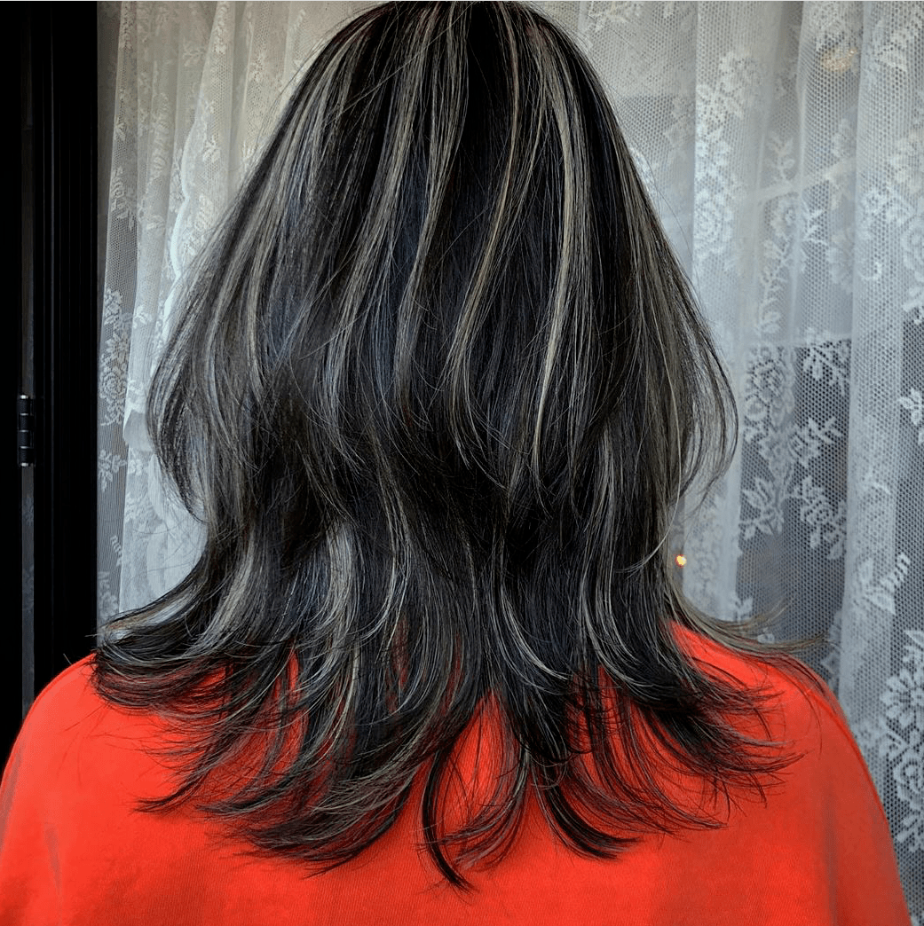 层次|学会这几点,秋季长发更迷人