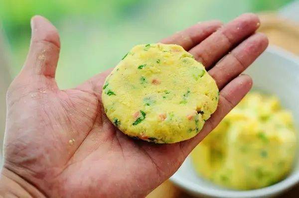 窝窝头|对身体好的粗粮早餐窝窝头这么简单易做