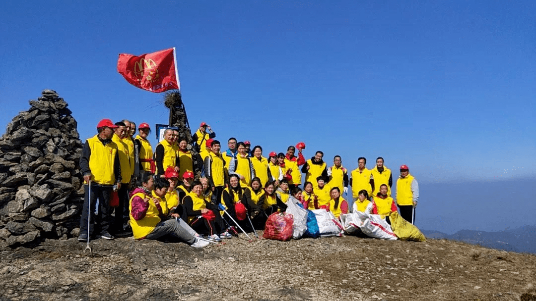 一支可爱,无私,正能量的团队——天台县旅游志愿者服务队