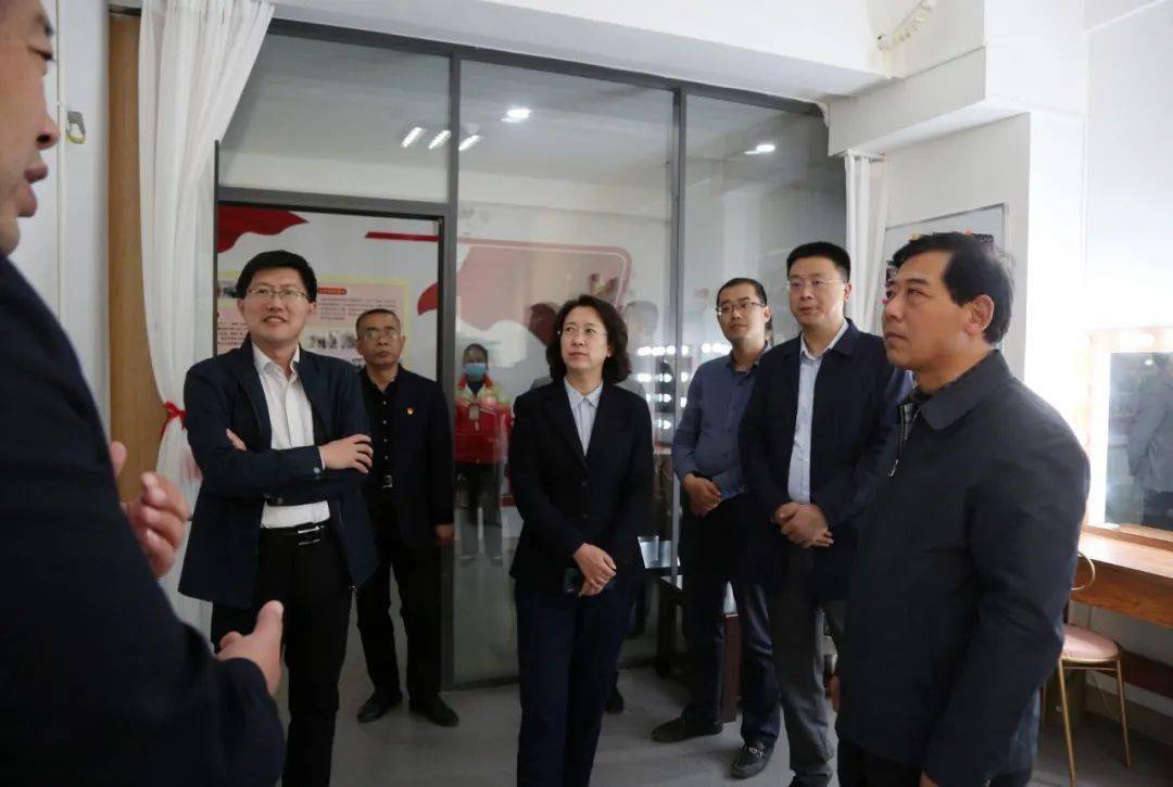 省委组织部党员教育中心主任马文胜一行2人在潍坊市委组织部副部长