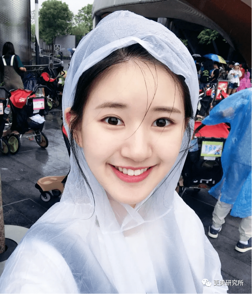 卡卡|横跨三代、100个女星同时削掉半张脸,没想到垫底的却是她...