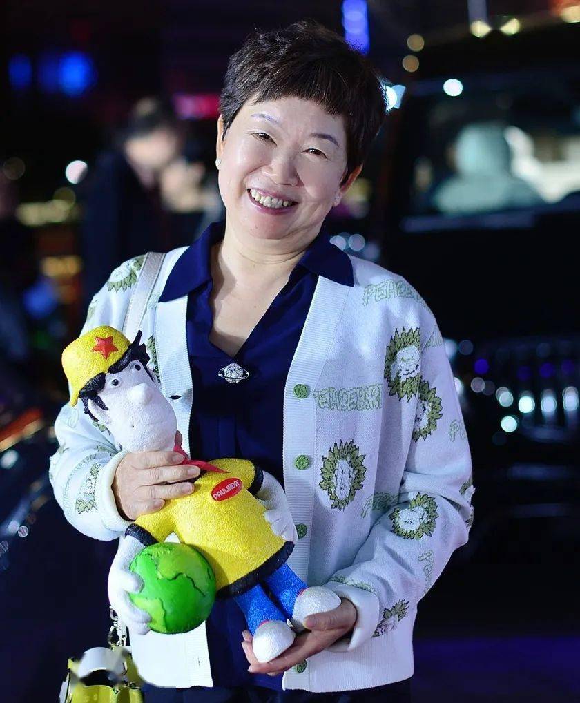 外滩|三江前浪推后浪！时尚浪潮在1844年开埠的老外滩，蜿蜒流转…