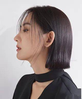 瑞小美|答应我，下次剪头发带着BLACKPINK的新专辑去好吗？