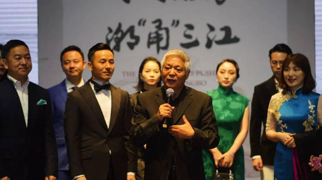 外滩|三江前浪推后浪！时尚浪潮在1844年开埠的老外滩，蜿蜒流转…