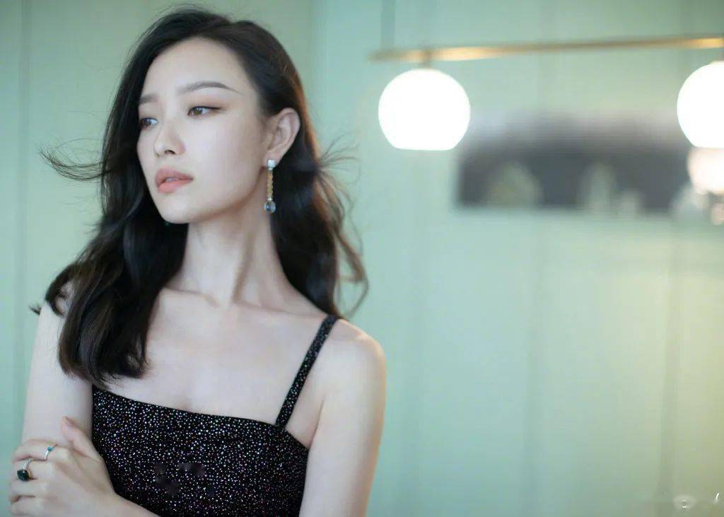 造型|顶着这个妆，徐睿知想不优雅都难吧？