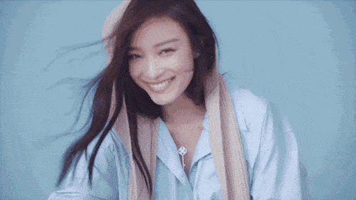 柳燕|周迅素颜吓坏路人，张曼玉真容让粉丝失望！女明星容颜破灭，都因为没做好这件事！