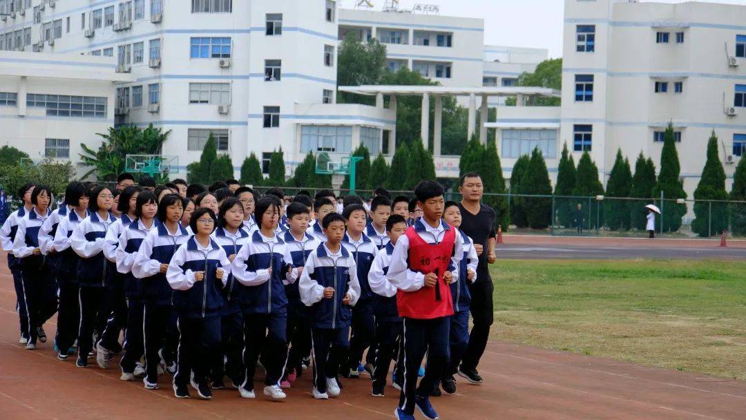 青春正飞扬 赛场竞风流——台州市书生中学举行第22届