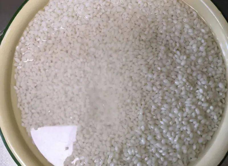 食用|粘糯好吃!红糖糯米饭:甜甜蜜蜜