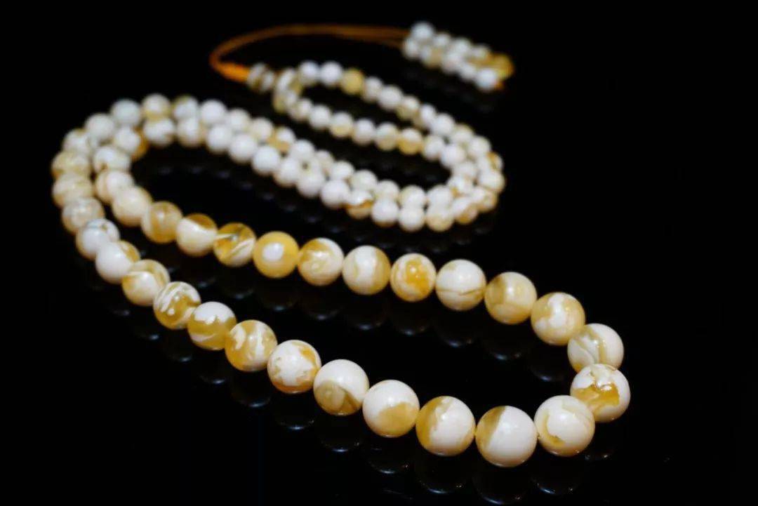 全无|5大奇葩手串:女人越戴越丑,不仅气质全无,还会阴阳失调!