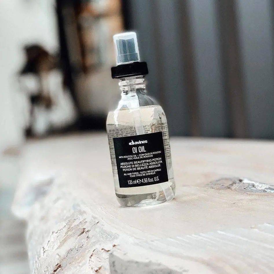 头皮|她一甩头发，我的心跳就跟着漏了一拍！