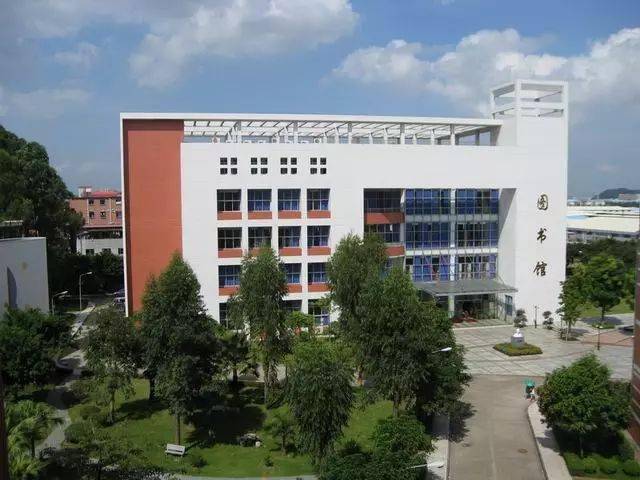 公办|【广东女子职业技术学院】录取分数/学校环境,宿舍介绍