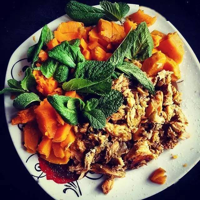 腹肌|健身40天，他从大肚男变腹肌型男，看到他的训练我自卑了.....