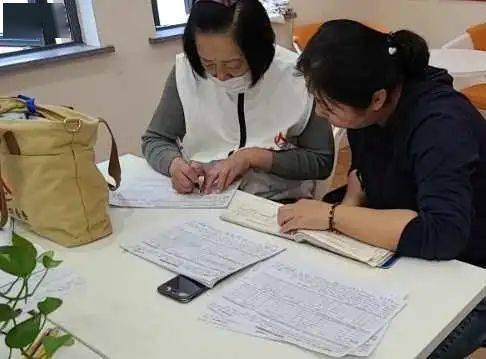人口普查工作人员有假的吗_人口普查(2)