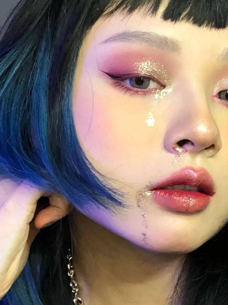 伤痕|都万圣节了你的妆容还不来点儿刺激的？