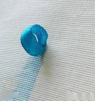 教程|丝带绣 | 奥斯汀玫瑰的绣法教程！（附:13种丝带、7种入门针法详细教程）