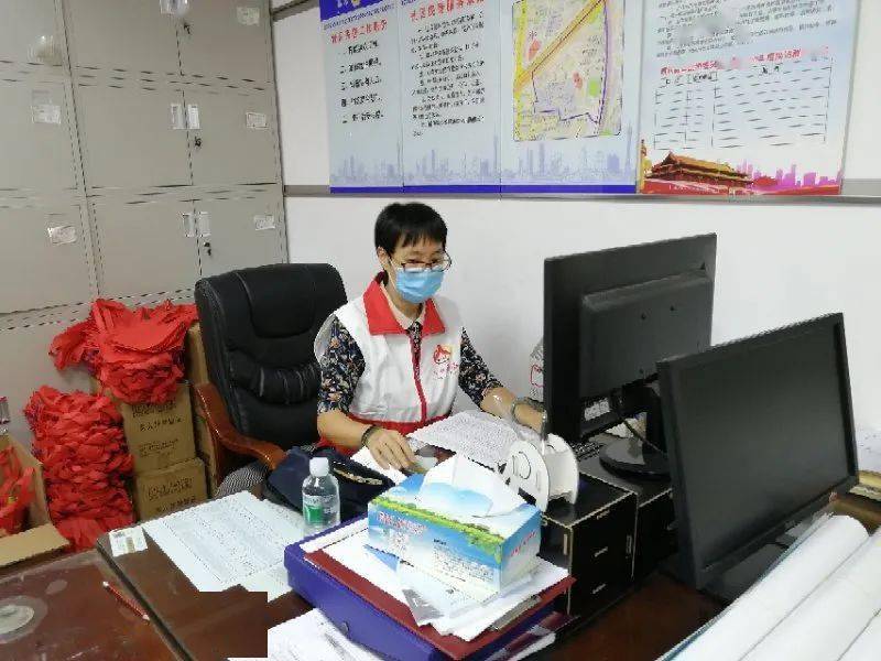 党员志愿者助力人口普查