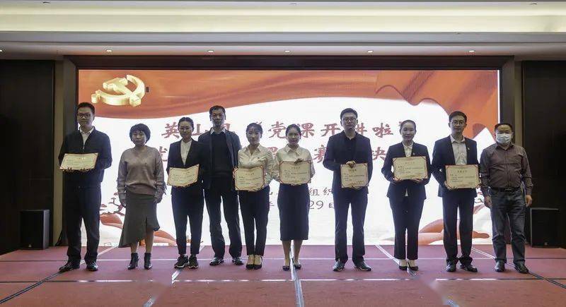 英山各乡镇gdp_英山四季花海景区(2)