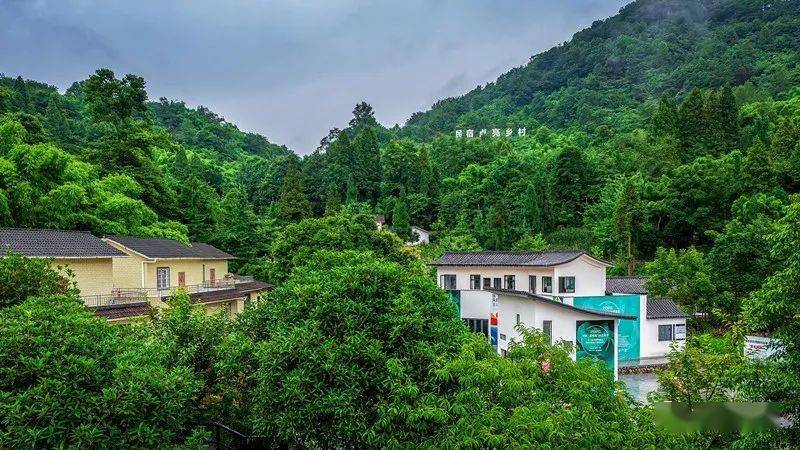 龙门山·柒村,定义"民宿"的万种风情