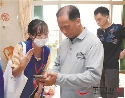 人口普查采访_人口普查