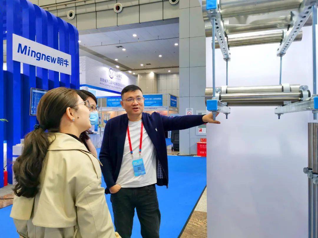 民乐经济2020年GDP_幸福年民乐合奏曲谱(3)