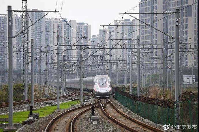 “双11”期间，重庆、成都快件寄递仅需6小时