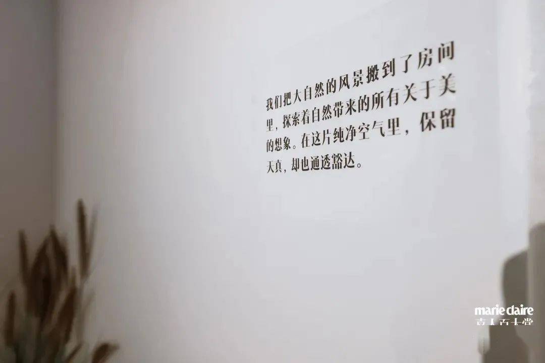 宝瓶|瑞丽、芭莎……5大权威时尚媒体今年都宠爱的“发光宝瓶”是什么？