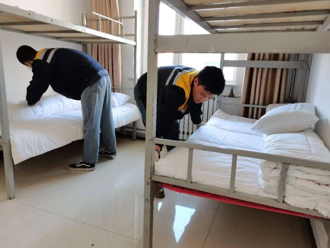 格尔木规划迁入人口_格尔木铁路规划