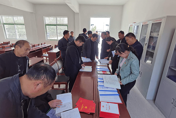 老王岗乡书记 f1a4d0a2790d4ef48cdafbc68d07d4b6.png