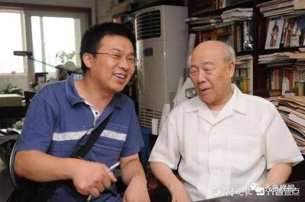 济南|书法家欧阳中石去世,享年93岁!在济南长大,你的母校名可能是他题字