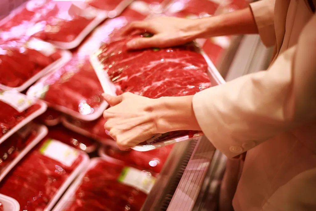 这5种肉再便宜也少买，最后一个小孩最爱吃......