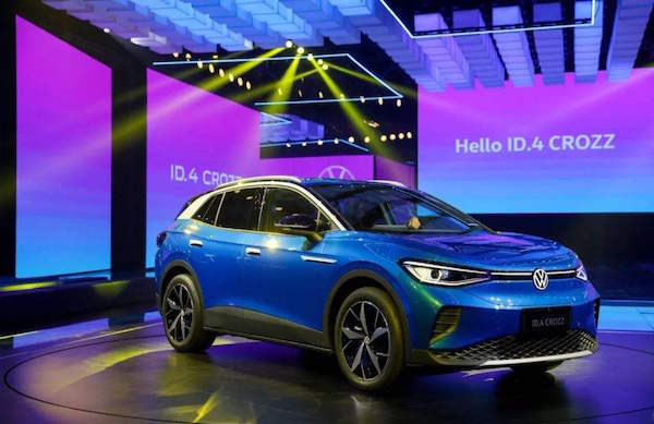 特斯拉|紧盯特斯拉，大众汽车加速电动车战略落地