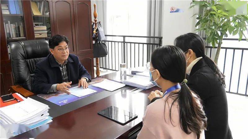 玉屏县领导参加第七次全国人口普查登记