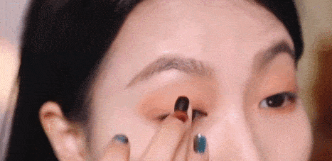 身材|辛芷蕾胖到不敢认？继发型扑街后 她的身材也崩了？