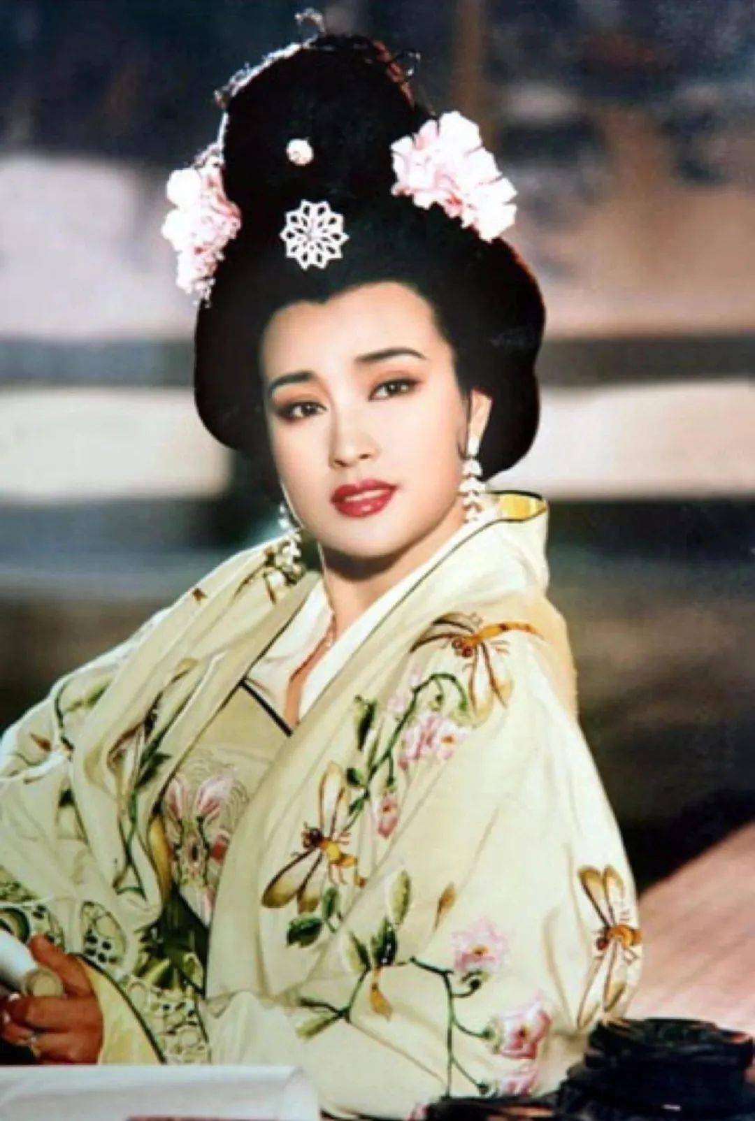 造型|谁来拯救越来越丑的古装剧？观众：中国电视剧，都被网红审美害惨了！