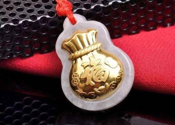 包包|这4种包风水最差！红色漏财、紫色败运、黄色….个个都是散财童子，越用越穷！