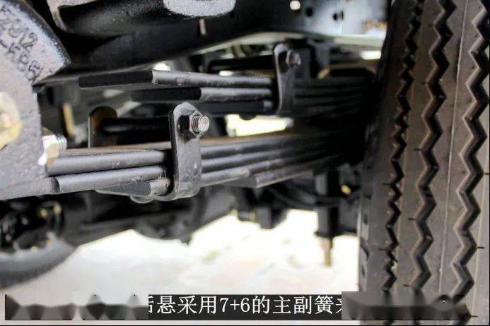 2860轴距霸铃轻卡采用锡柴发动机和2吨工字梁前桥 2 吨冲焊后桥  气刹