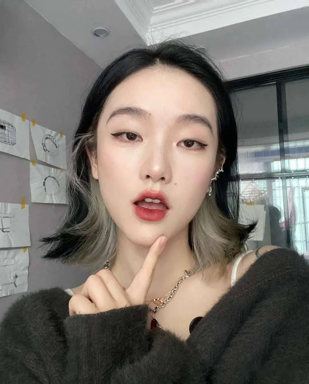 网红挂耳染