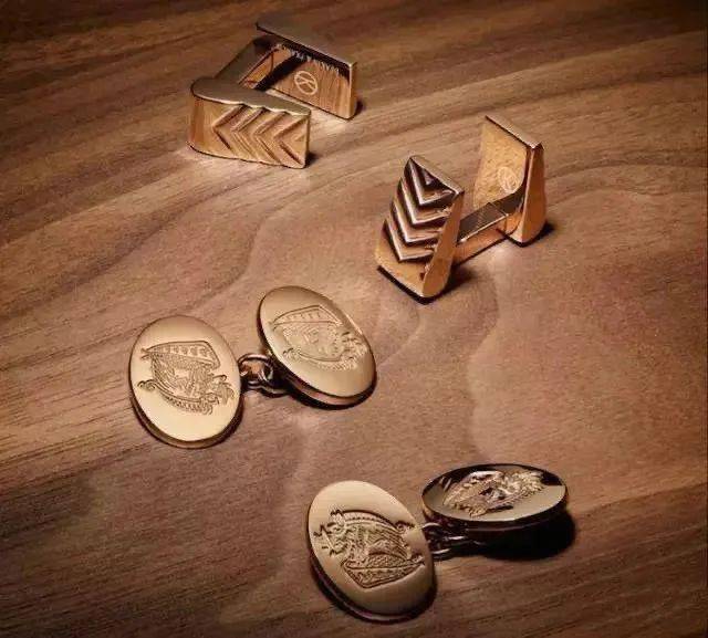 男士|会戴珠宝的男人，品味不会差 。