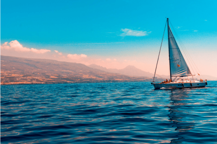 蓝色|这个色系的珠宝，高级温和又迷人，每一种都是美哭的节奏！